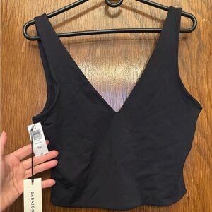Babaton Aritzia Black V-Neck Crop Top